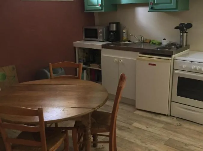 Hippo-gite Biron (Dordogne)